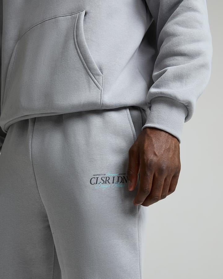 Undisputed Suit image 5