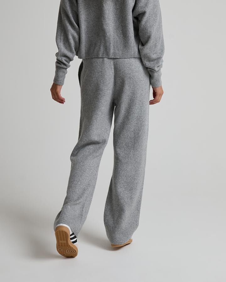 Womens Essential Knit Pant image 3