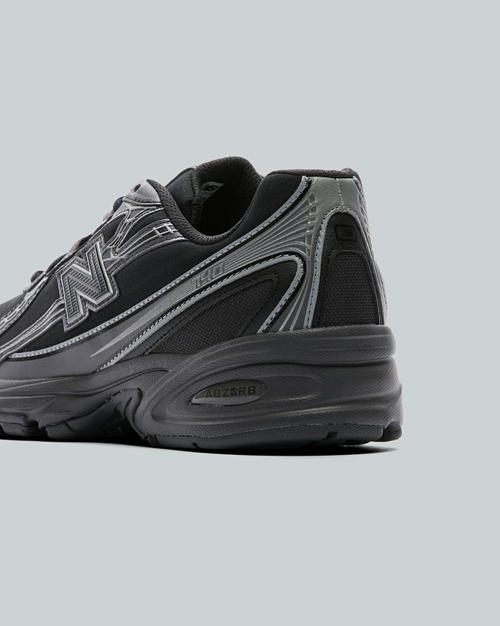 740 Trainer image 6