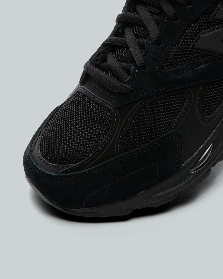 880R Trainer image 5