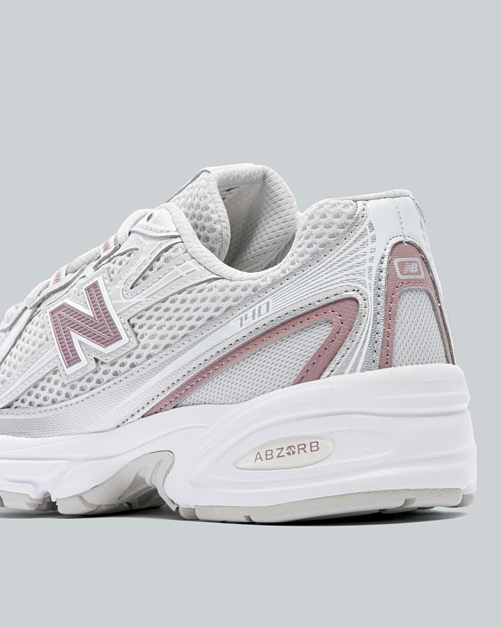 Junior 740 Trainer image 6