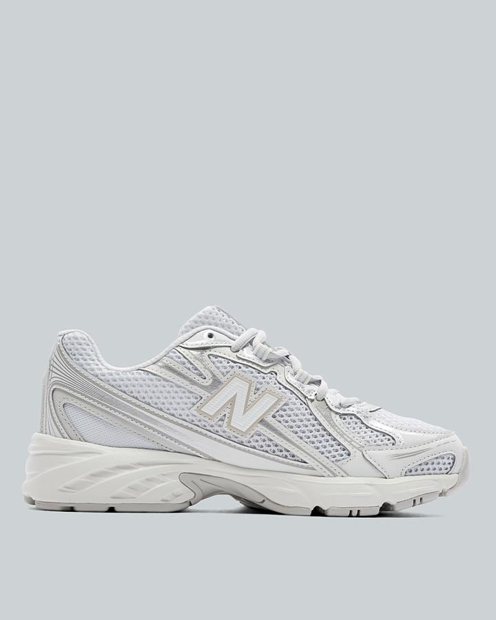 Junior 740 Trainer image 3