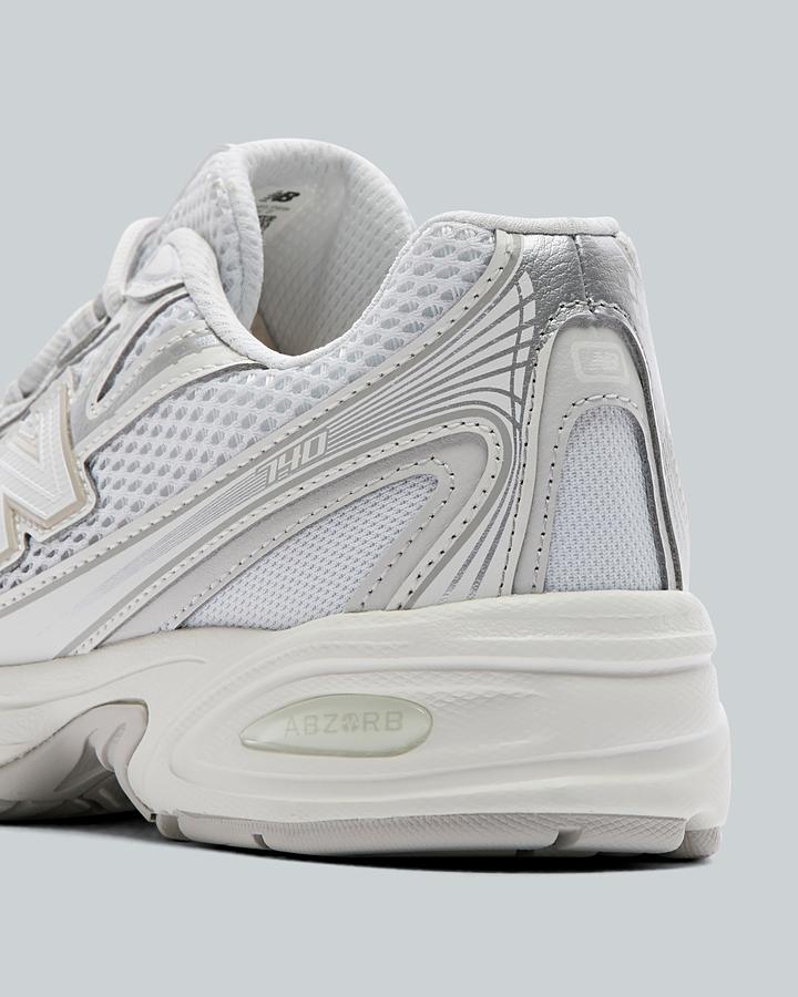 Junior 740 Trainer image 6