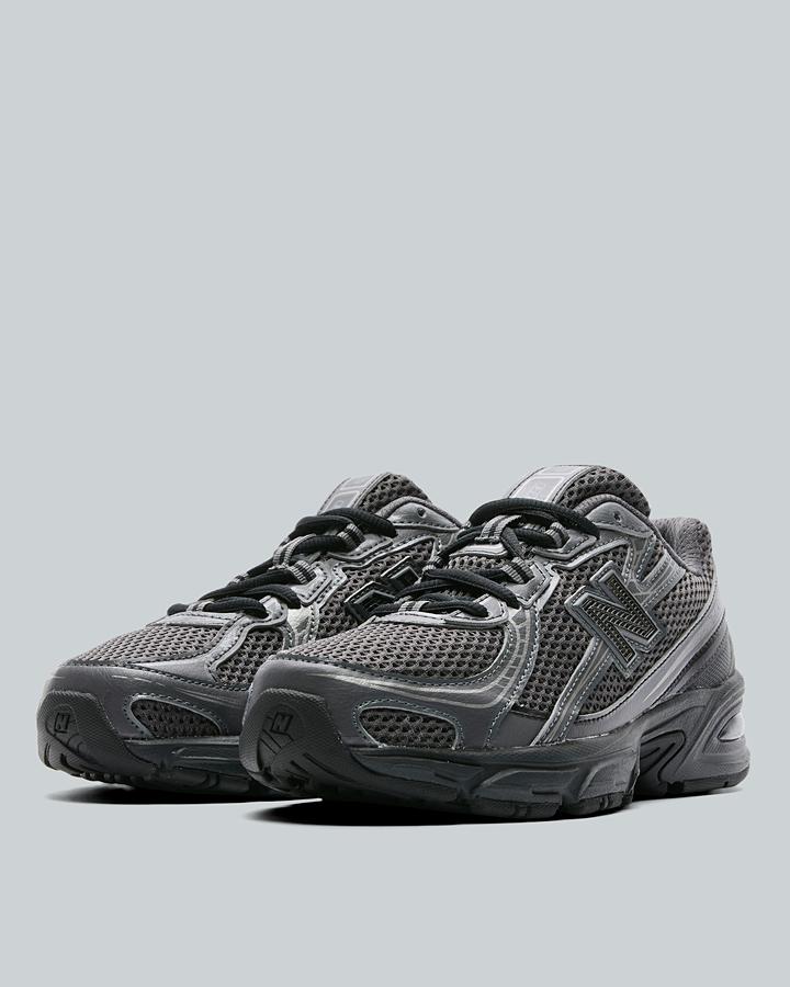 Junior 740 Trainer image 2