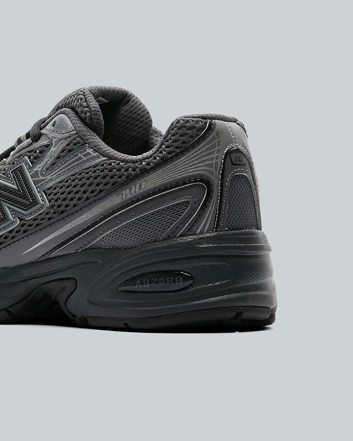Junior 740 Trainer image 6