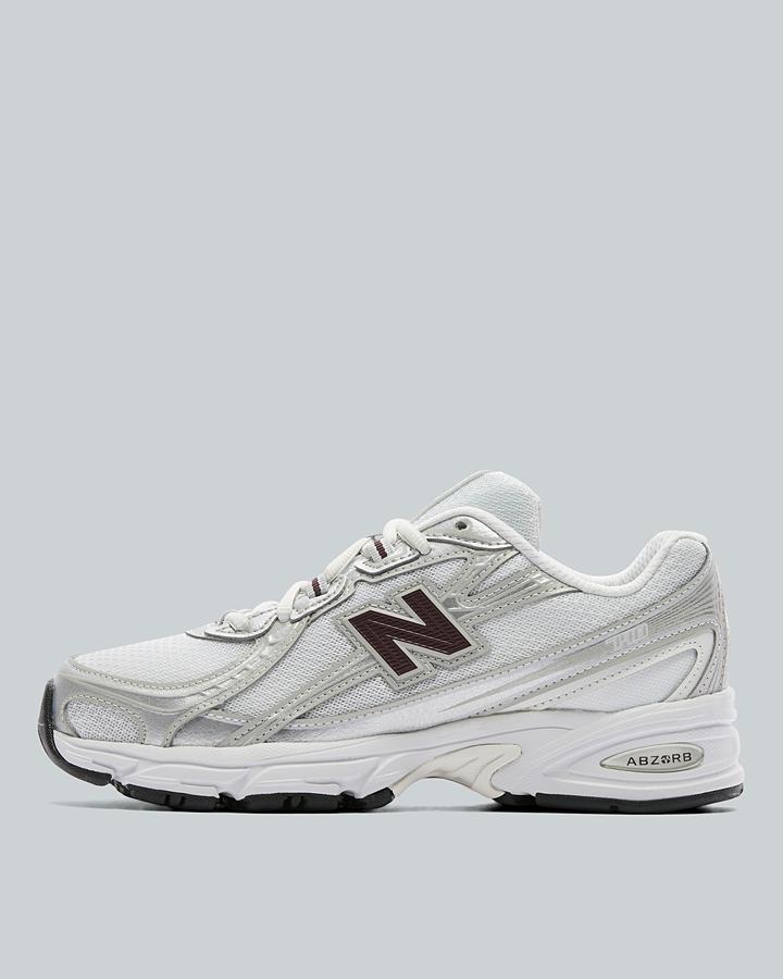 Womens 740 Trainer image 1
