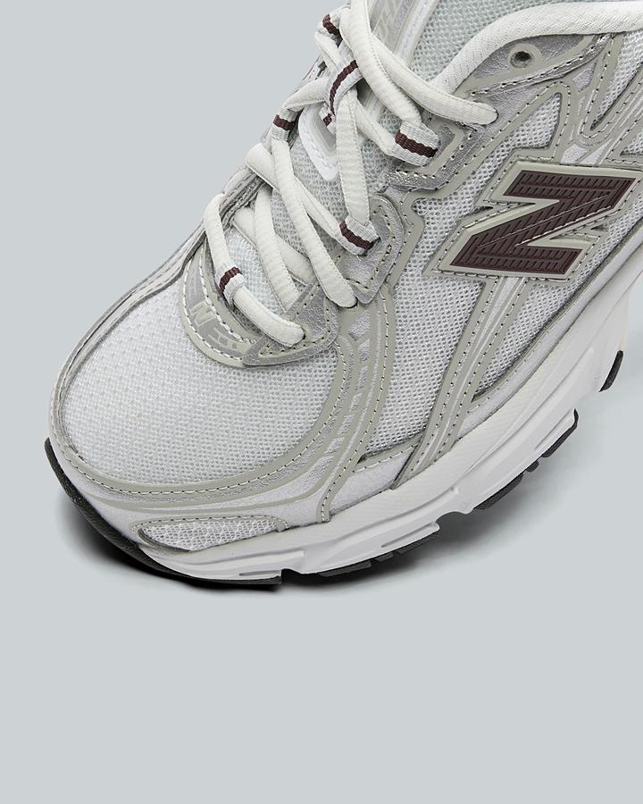 Womens 740 Trainer image 5