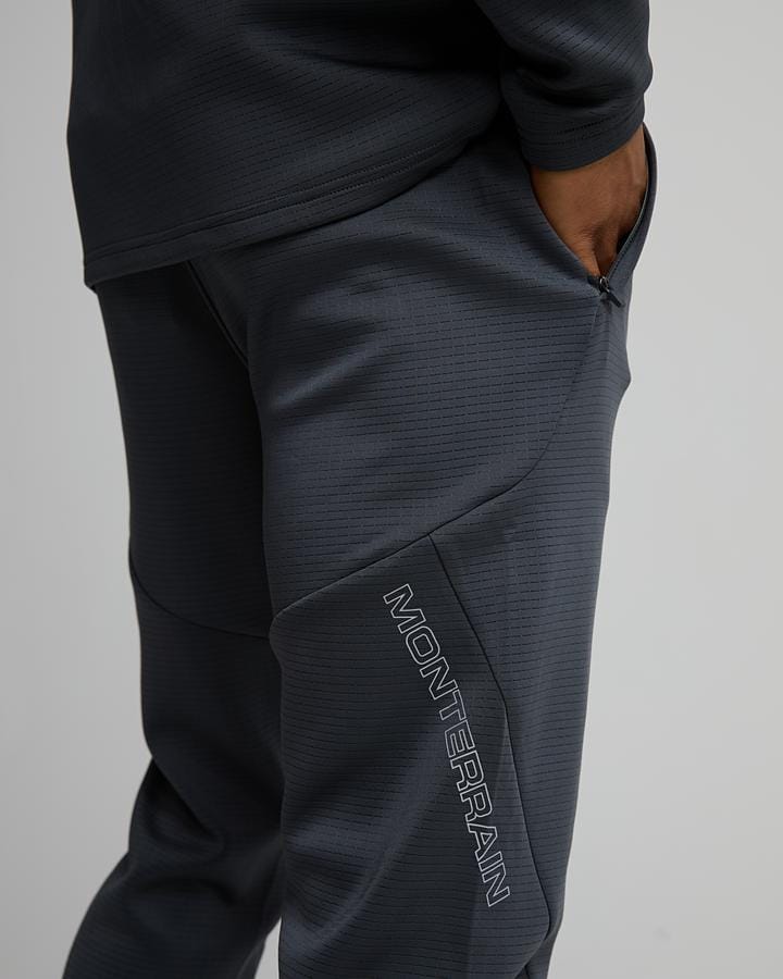 Metric Poly Quarter Zip Tracksuit image 8