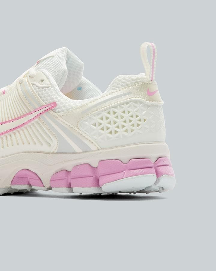 Junior Zoom Vomero 5 Trainer image 6