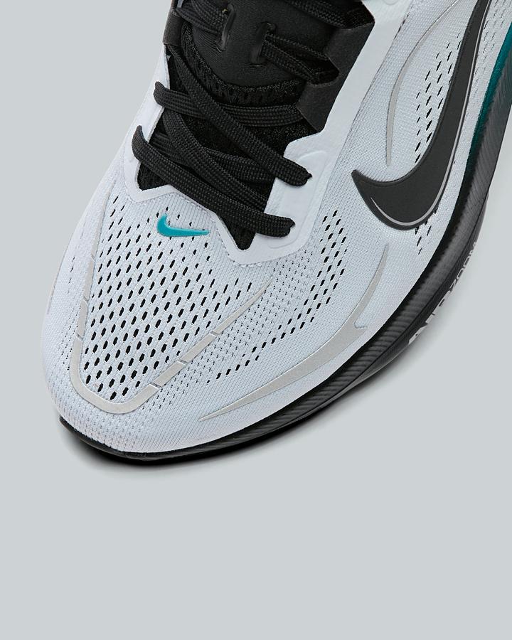 Pegasus 42 Trainer image 5