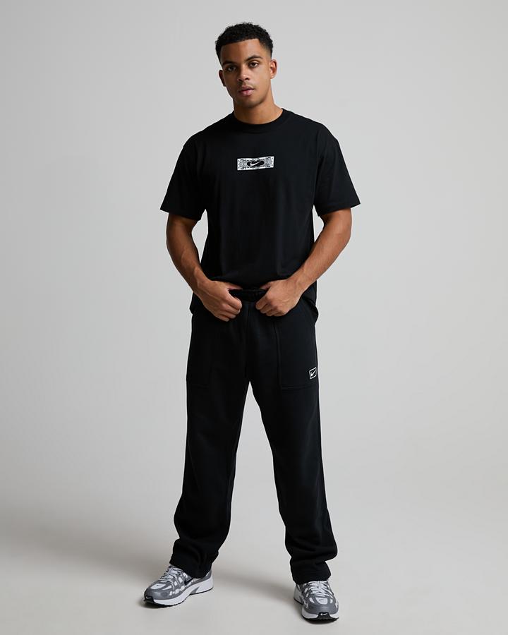 Chateau T-Shirt image 3