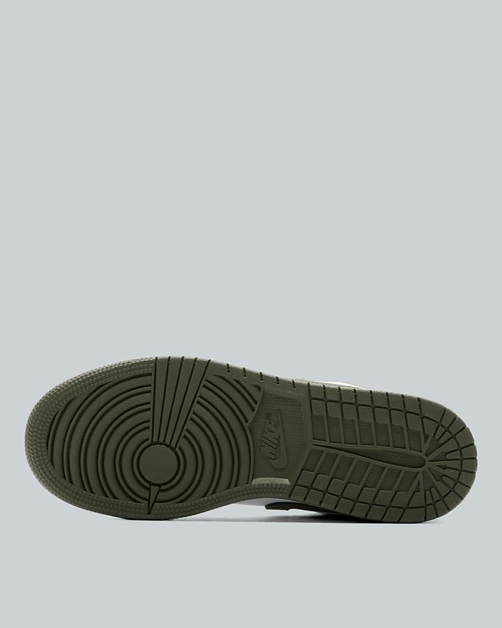Jnr Air Jordan 1 SE Trainer image 4