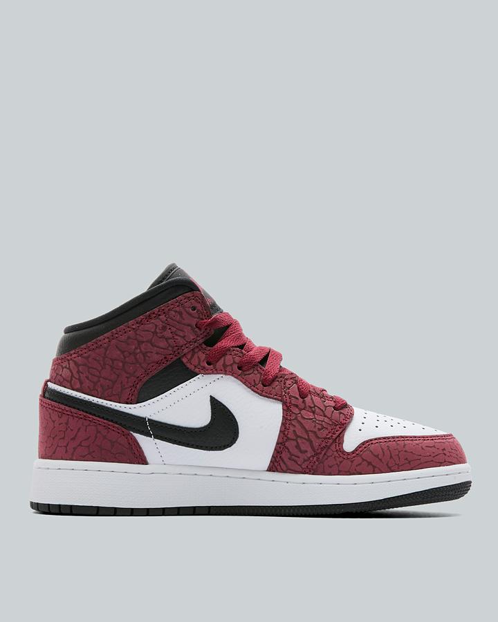 Junior Air Jordan 1 Mid SE Trainer image 3