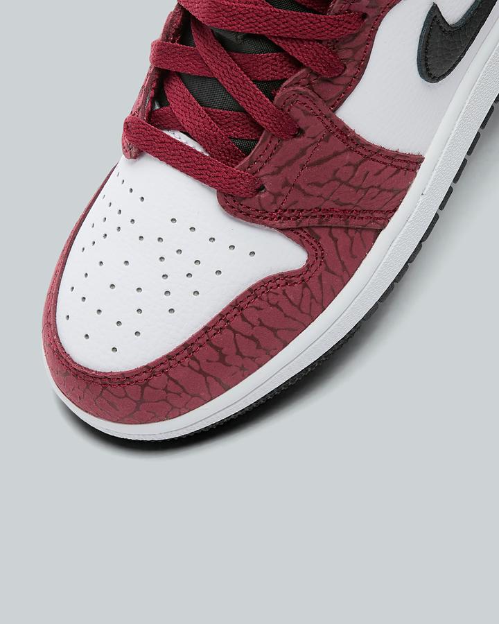 Junior Air Jordan 1 Mid SE Trainer image 5
