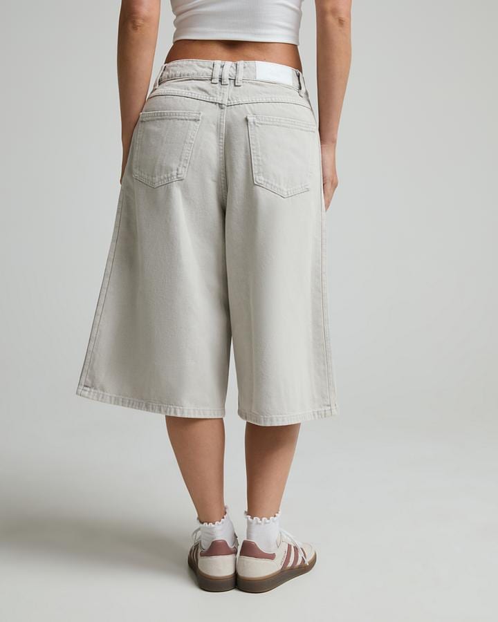 Womens 3-Stripe Denim Jort image 3