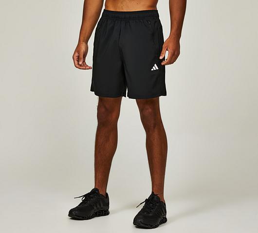 Train Essential Woven Short