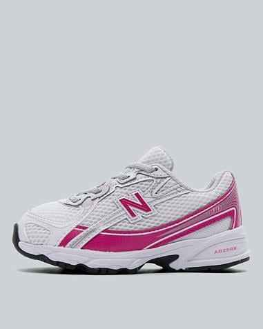 Nursery 740 Trainer