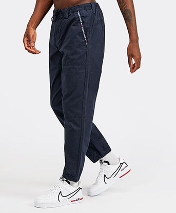 Black Iris (Navy)