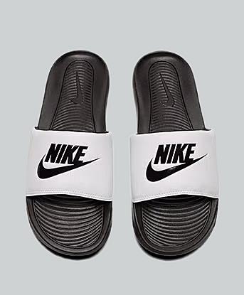 Nike Victori One Slide in Black / Black / White