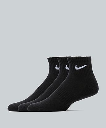 Nike Everyday Cushioned Ankle Sock in Black