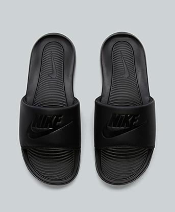 Nike Victori One Slide in Black / Black / Black