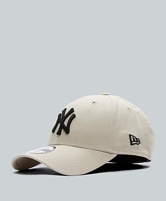 New Era NY 9FORTY Baseball Cap in Sand / Black