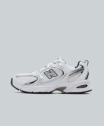 New Balance Womens MR530 Trainer in White / Silver / Navy