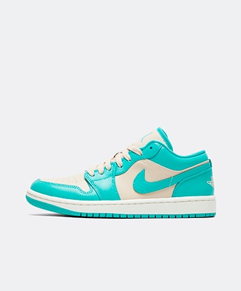 Jordan Womens Air Jordan 1 Low Trainer in Sandrift / Washed Teal / Sail