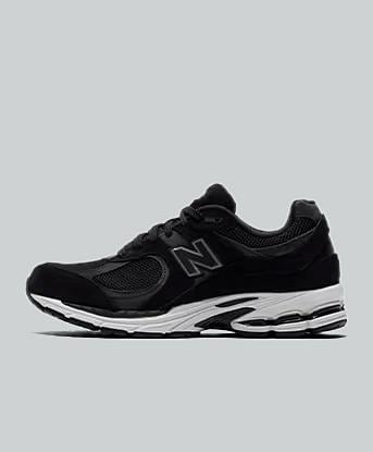 Black / White