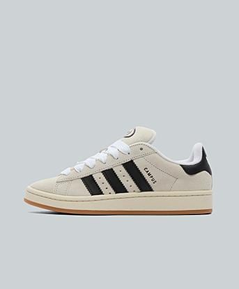 adidas Originals Womens Campus 00s Trainer in Light Grey / Black / Gum