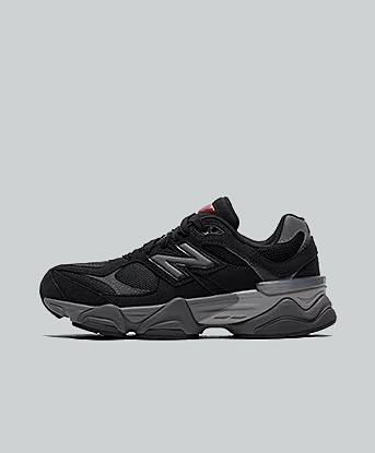 Black / Castlerock
