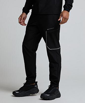 Monterrain Ramble 3.0 Woven Pant in Jet Black