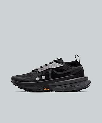 Nike Womens Zegama Trail 2 Trainer in Black / Anthracite / Metallic Platinum