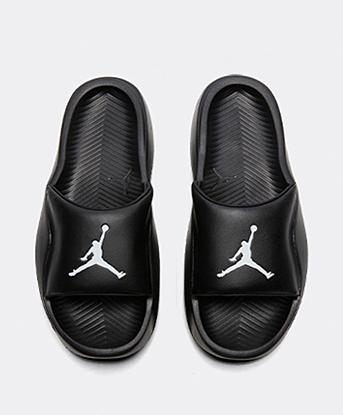 Black / White