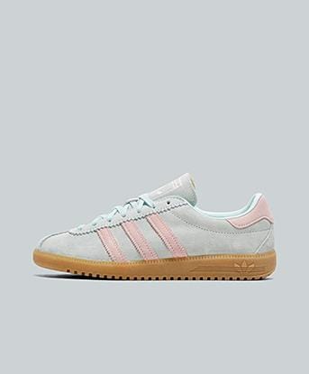 adidas Originals Womens Bermuda Trainer in Halo Mint / Clear Pink / Gum.