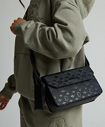Dripmade Nemesis Messenger Bag in Jet Black