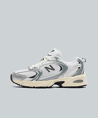 Silver / Black / Sail