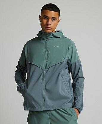 Nike Run Repel UV Windrunner in Clay Green / Smoke Grey