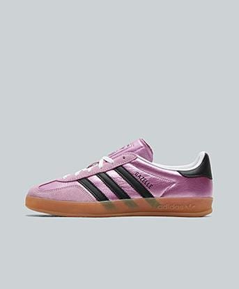 adidas Originals Womens Gazelle Indoor Trainer in Bliss Lilac / Core Black