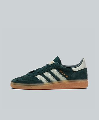 adidas Originals Womens Handball Spezial Trainer in Aurora Ivy / Ash Green / Gum 1
