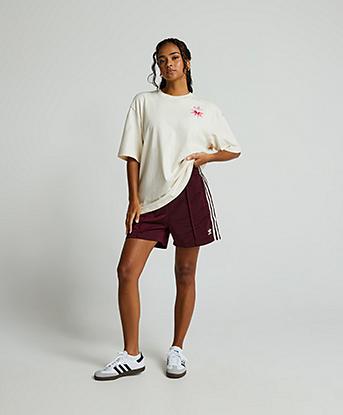 Maroon / Cream White