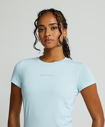 Monterrain Womens Lyder 2.0 Sports T-Shirt in Spun Sugar