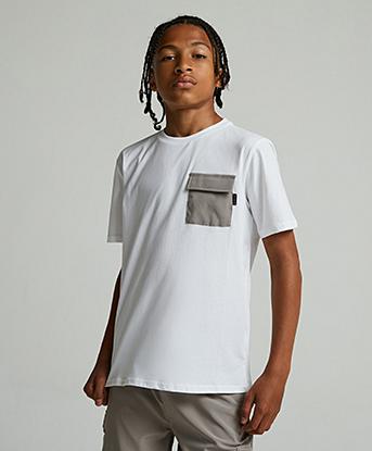Closure London Junior Contrast Pocket T-Shirt in White / Black