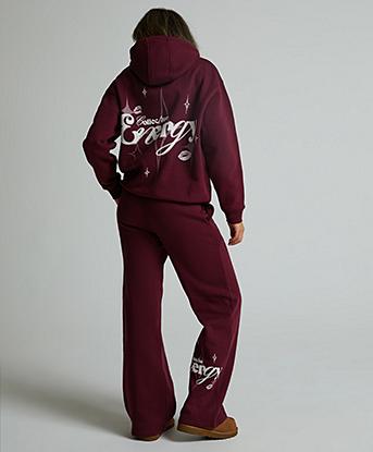 Forena Womens Collective Energy Open Hem Jogger in Maroon Banner / Eggnog