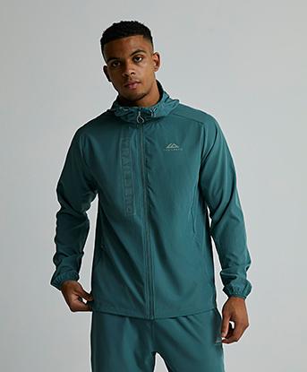 Trailberg Crest Hoodie in Pine Fern / Aloe Frost