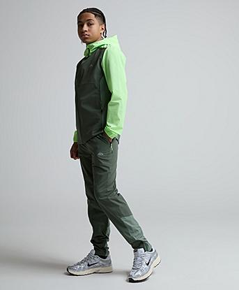 Trailberg Junior Triathlon 2.0 Woven Pant in Dark Fern / Tidal Green