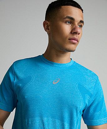 Asics Seamless Short Sleeved T-Shirt in Aegean Blue