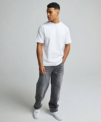 Alessandro Zavetti Monterollo Straight Denim Jean in Washed Black