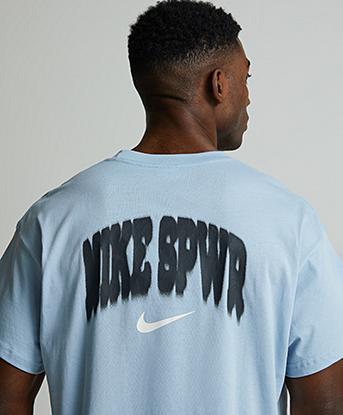 Nike Sportswear T-Shirt in Light Armoury Blue