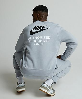 Nike Authorized Personel Sweatshirt in Wolf Grey / Black